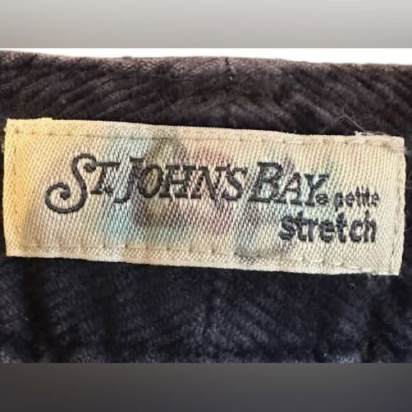 St. John's Bay Womens Mid Rise Bootcut Corduroy Stretch Pant. Navy Size 12P - Picture 6 of 7